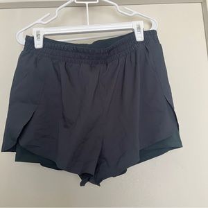 Girlfriend collective moss trail shorts 2 in 1